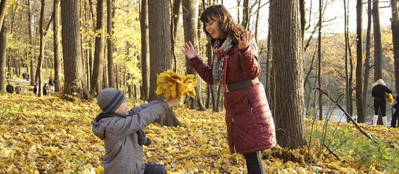 40 Unique Christmas gifts for Mom 2025