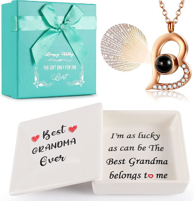 GrandMa necklace with box